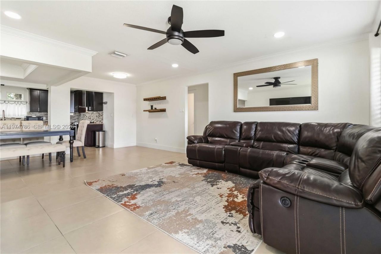 5616 NW 48th Way , Tamarac, FL 33319 Photo