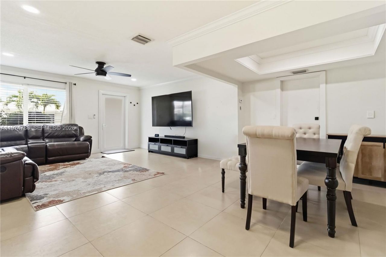 5616 NW 48th Way , Tamarac, FL 33319 Photo