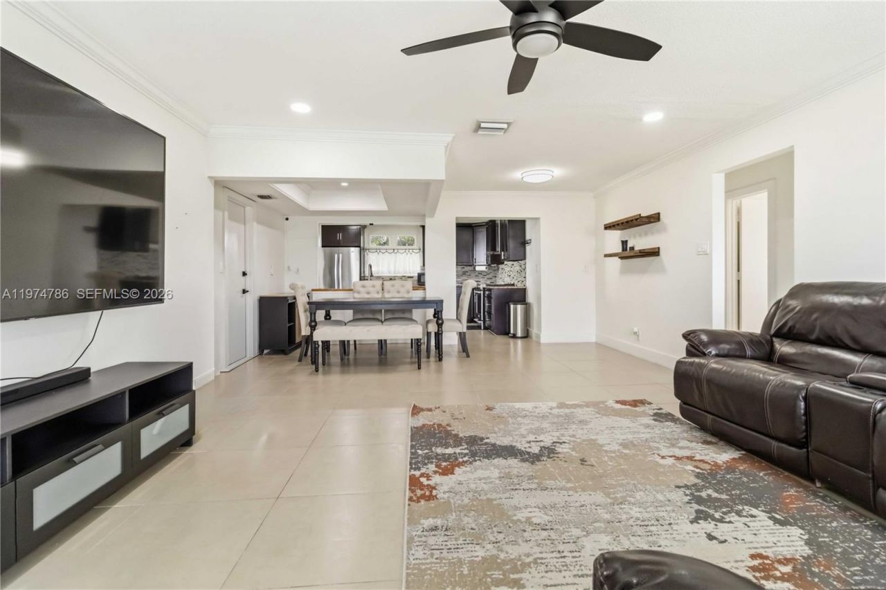 5616 NW 48th Way , Tamarac, FL 33319 Photo