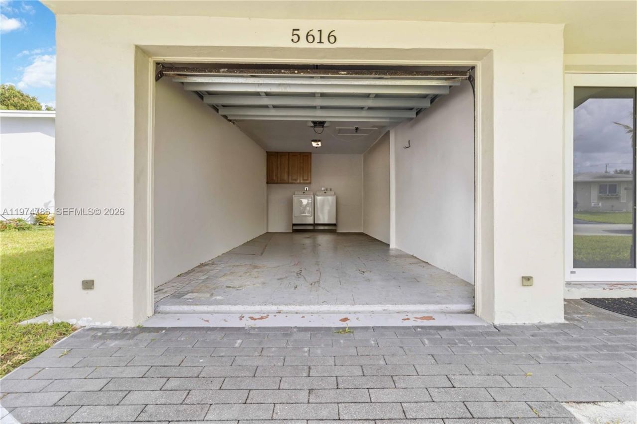 5616 NW 48th Way , Tamarac, FL 33319 Photo