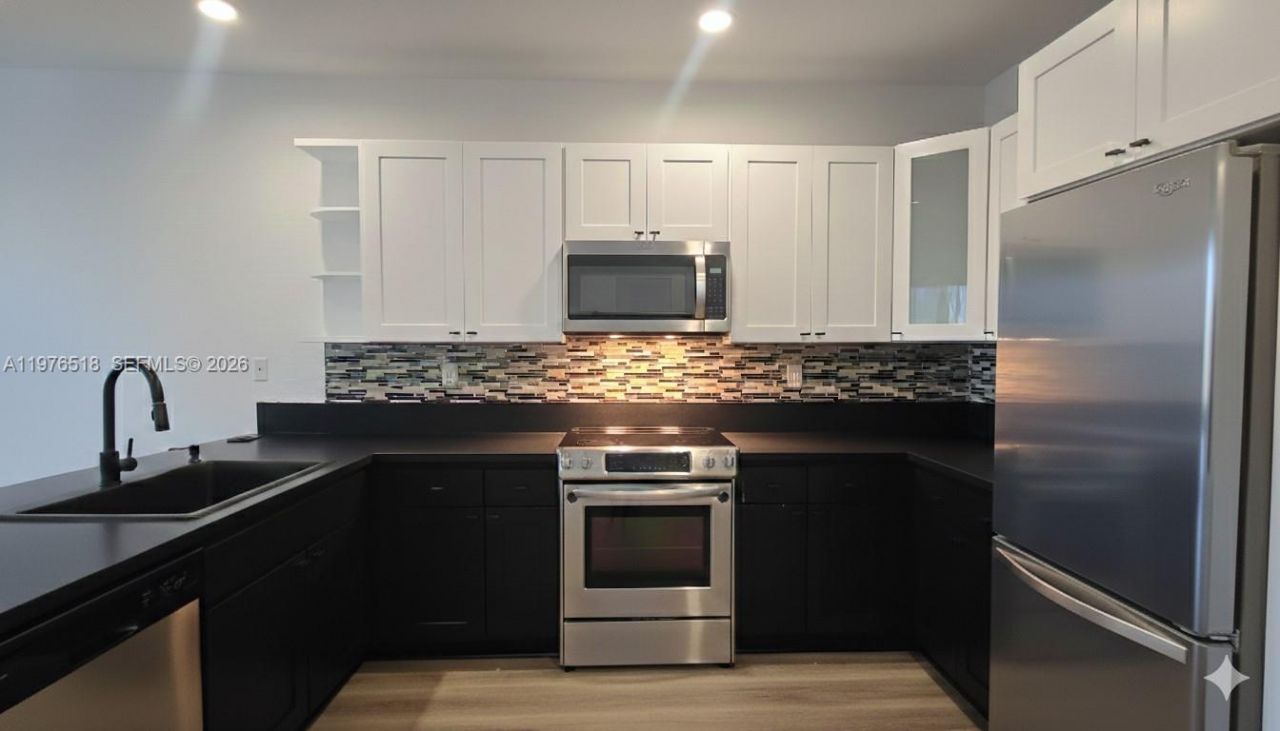 7406 NW 108th Path , Doral, FL 33178 Photo