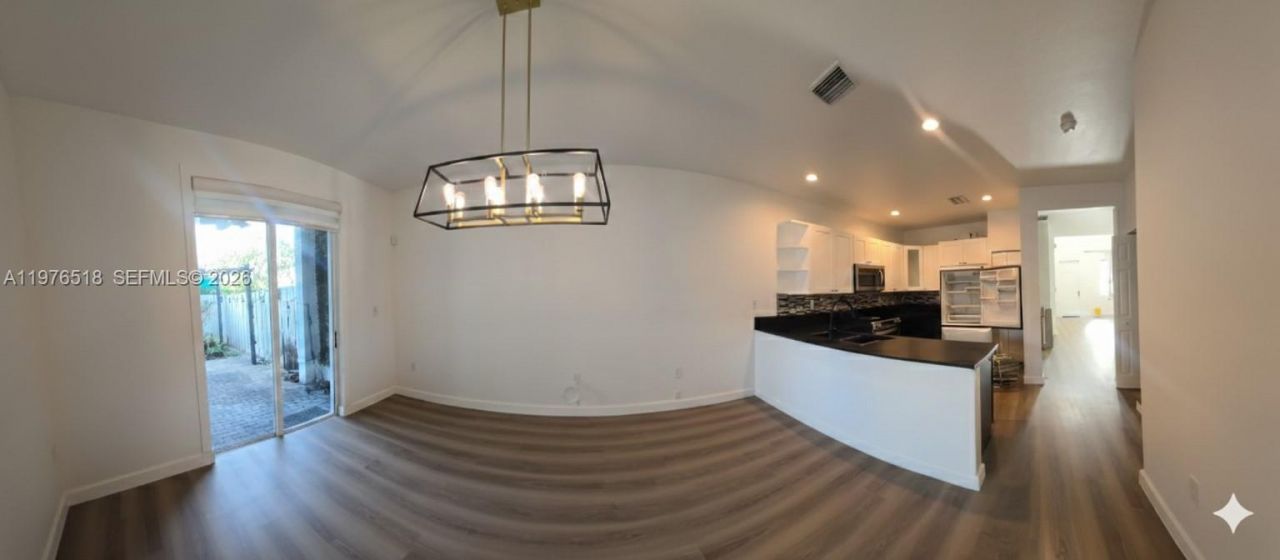 7406 NW 108th Path , Doral, FL 33178 Photo