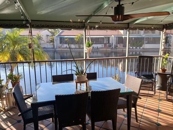 8436 Dundee Ter , Miami Lakes, FL 33016