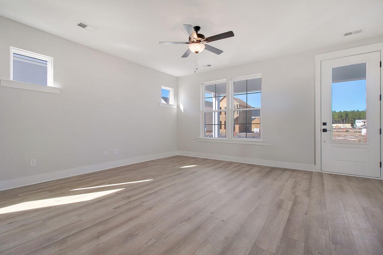 535 Ivy Green Lane Photo 8