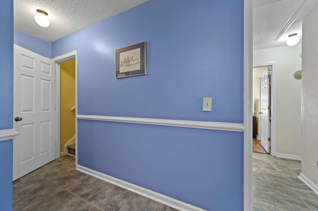 153 Hickory Trace Drive Photo 13
