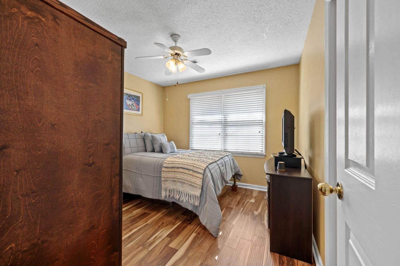 153 Hickory Trace Drive Photo 18