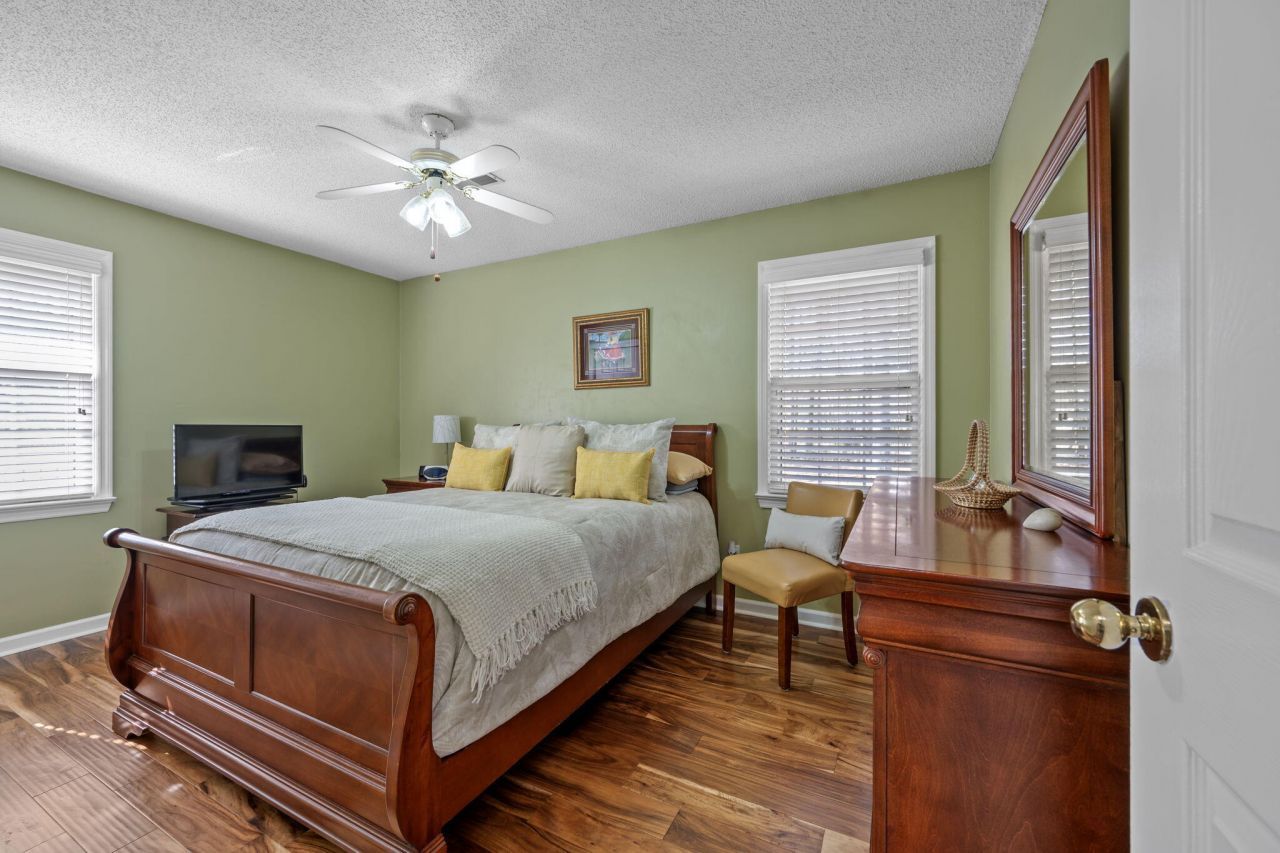 153 Hickory Trace Drive Photo 20