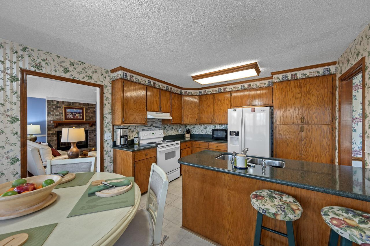 153 Hickory Trace Drive Photo 28