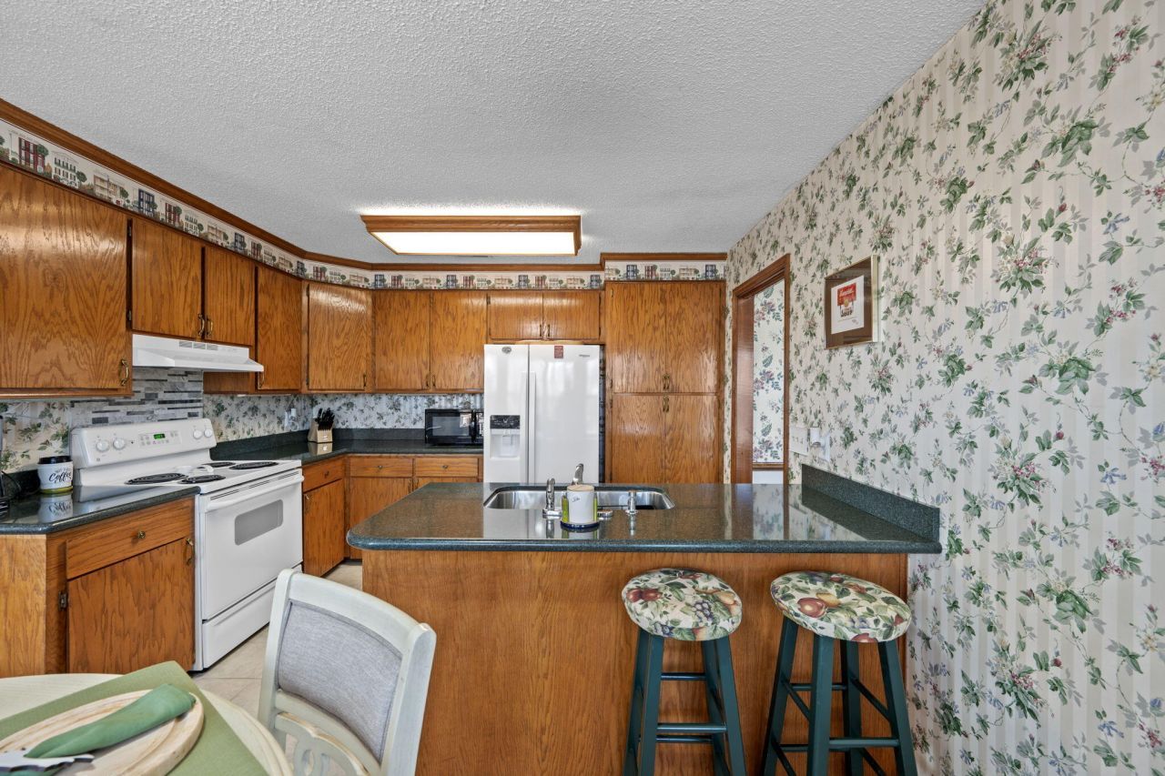 153 Hickory Trace Drive Photo 29