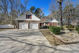153 Hickory Trace Drive photo 4