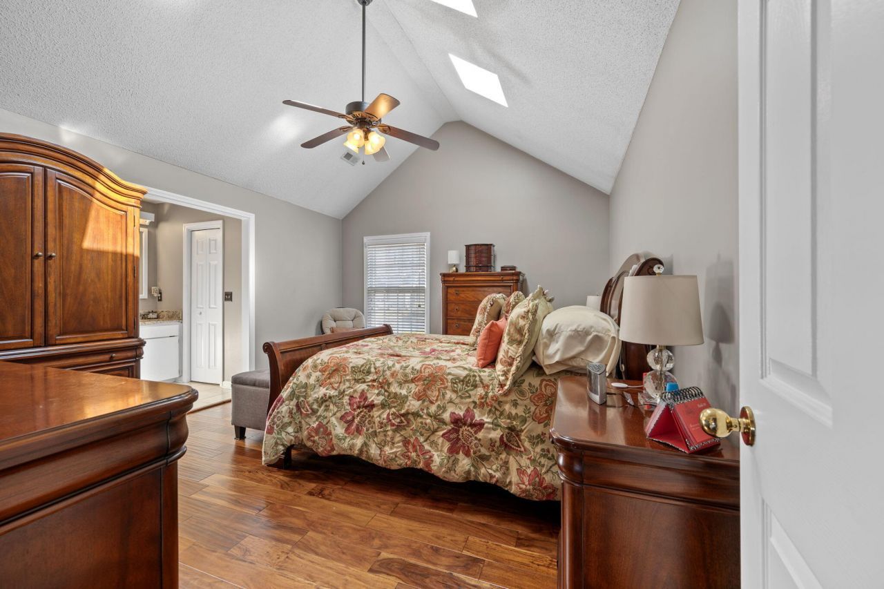 153 Hickory Trace Drive Photo 35