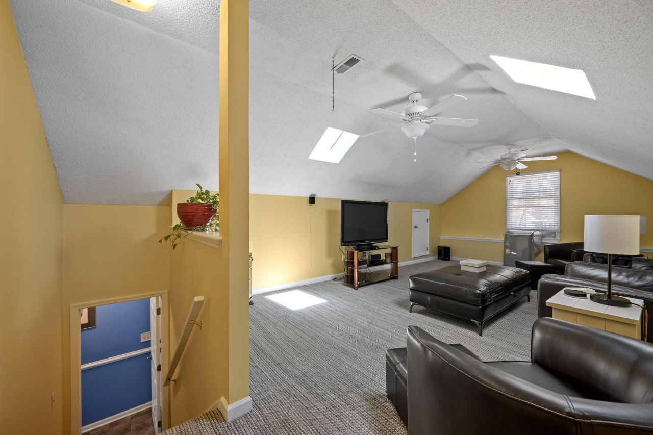 153 Hickory Trace Drive Photo 41