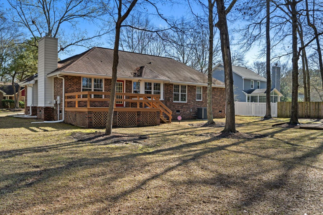 153 Hickory Trace Drive Photo 7