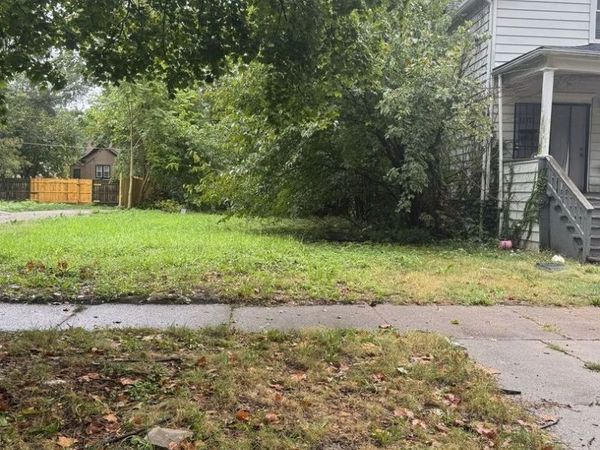 12129 S Parnell Avenue , Chicago, IL 60628