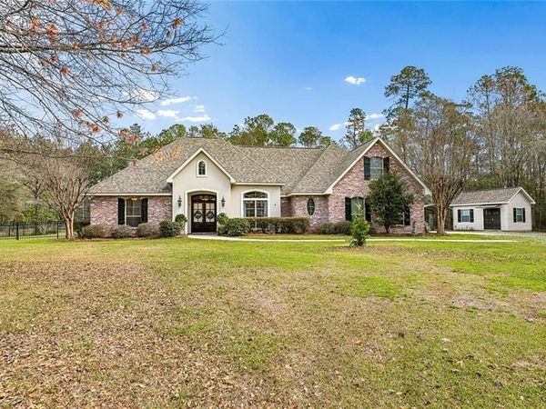 236 STEPHANIE Lane, Covington, LA 70435
