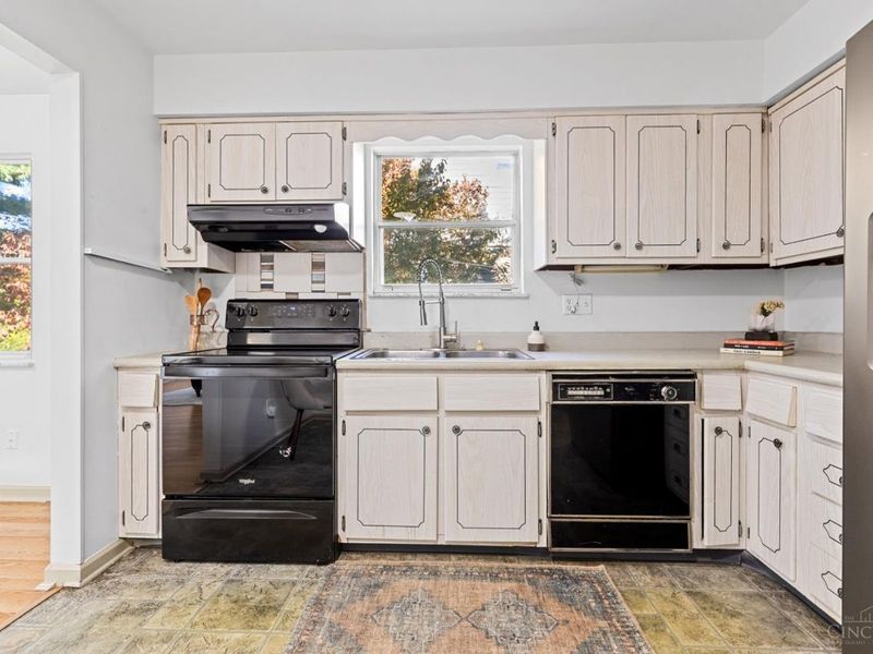 7988 Woodruff Road, Cincinnati, OH 45255 Photo 28