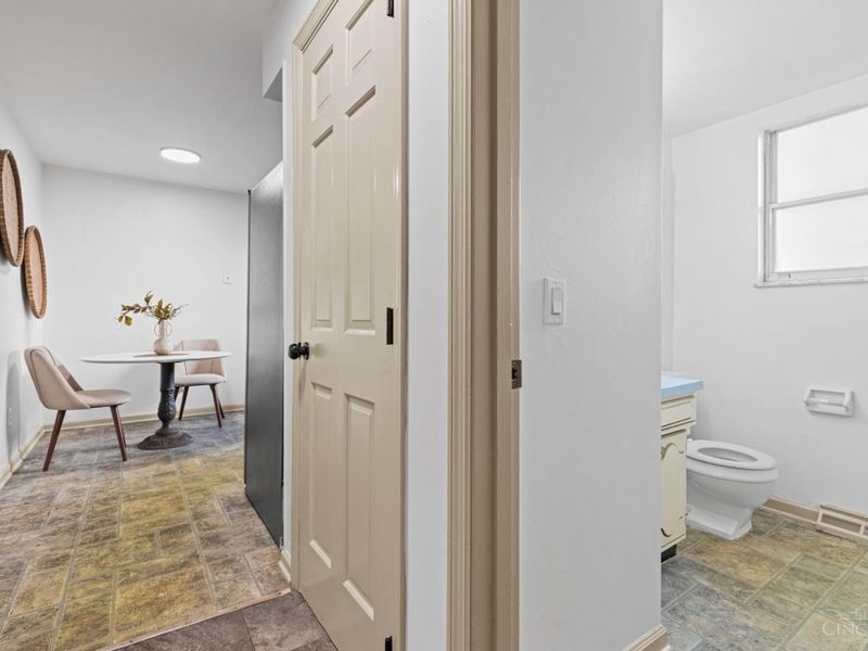 7988 Woodruff Road, Cincinnati, OH 45255 Photo 35