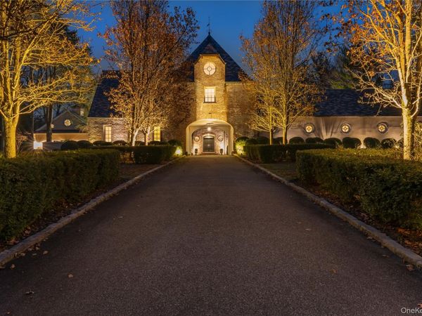 8 Serenite Lane, Muttontown, NY 11791