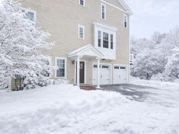 34 Acadia Lane, Exeter, NH 03833