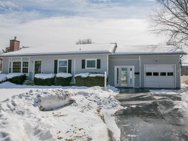 122 Marsett Road, Shelburne, VT 05482
