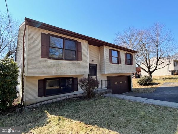 3804 SAINT LAWRENCE AVENUE, READING, PA 19606