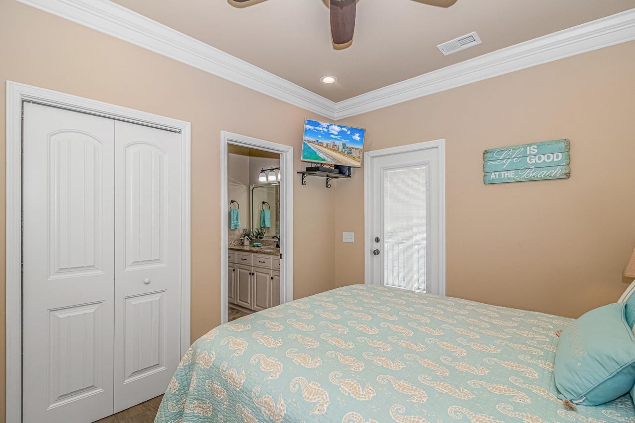 6001-1364a S Kings Hwy.  Photo 23