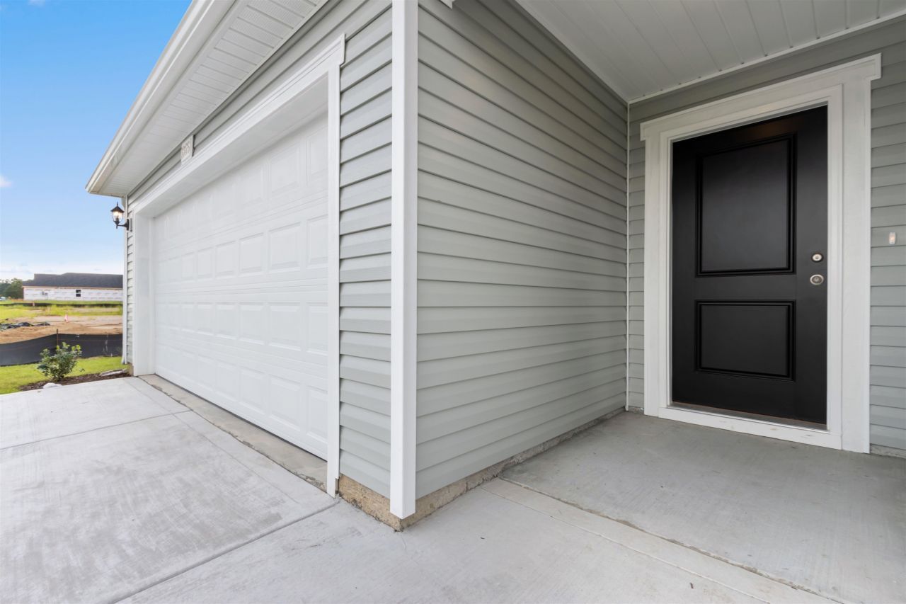 837 Rivas Way  Photo 6