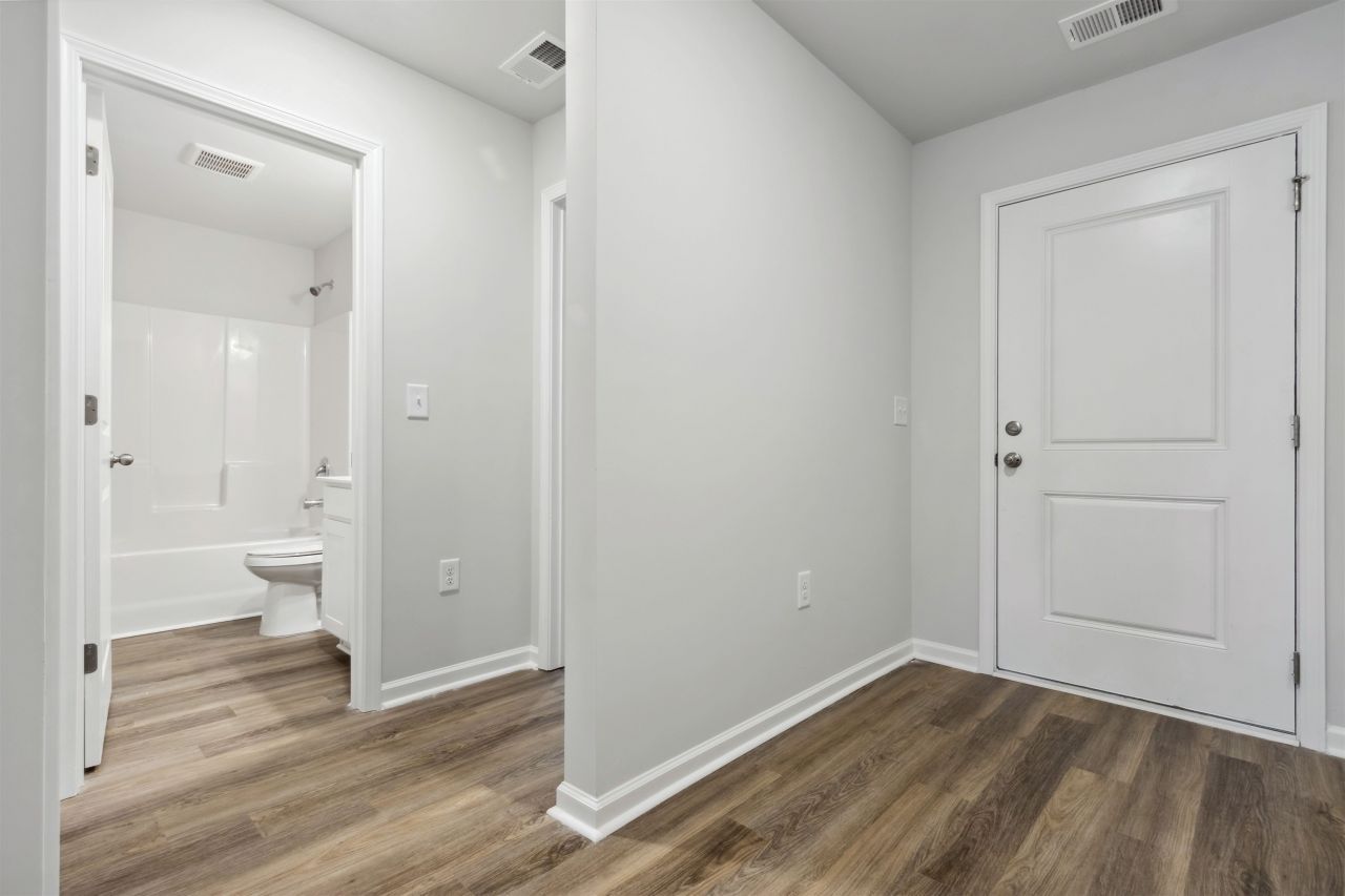 837 Rivas Way  Photo 7