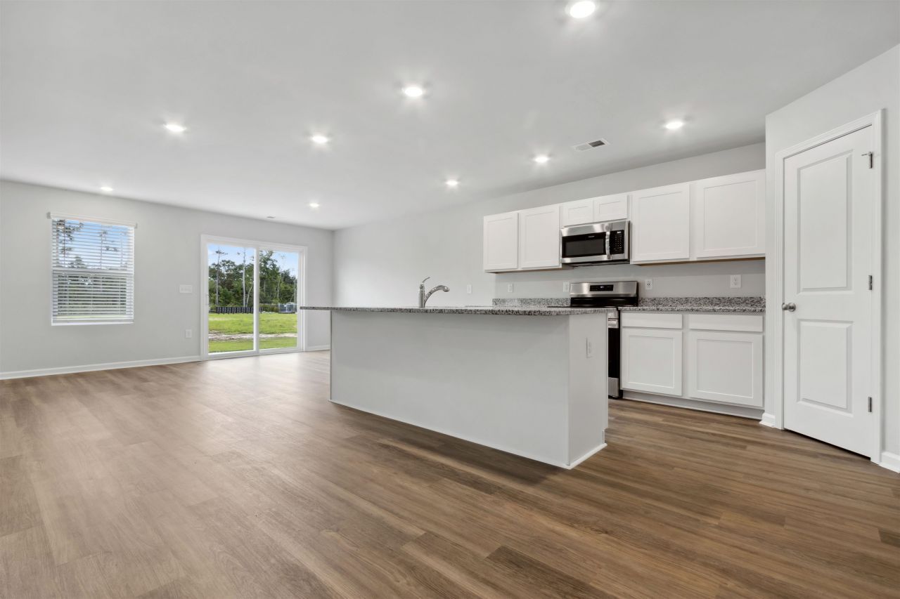 837 Rivas Way  Photo 8