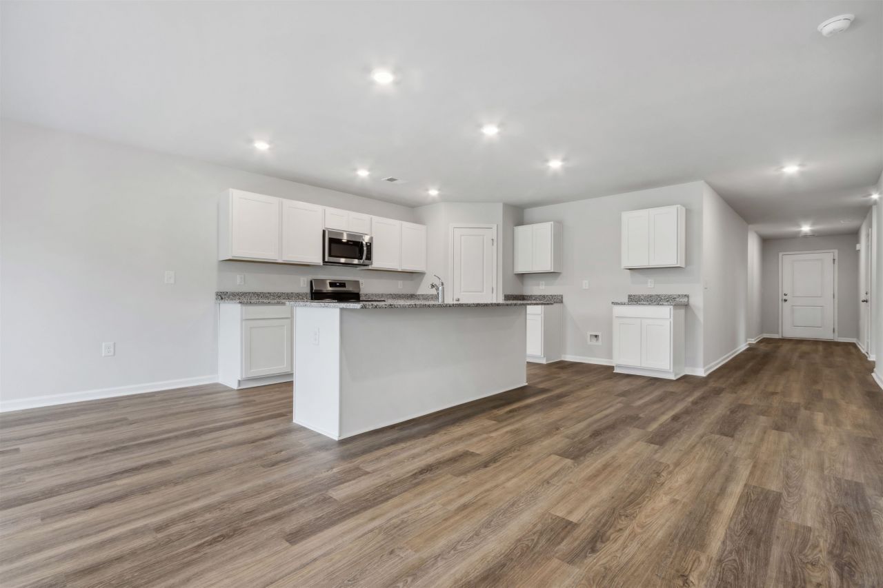 837 Rivas Way  Photo 9