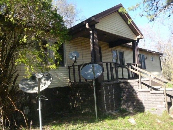 110 N Church St , Erin, TN 37061