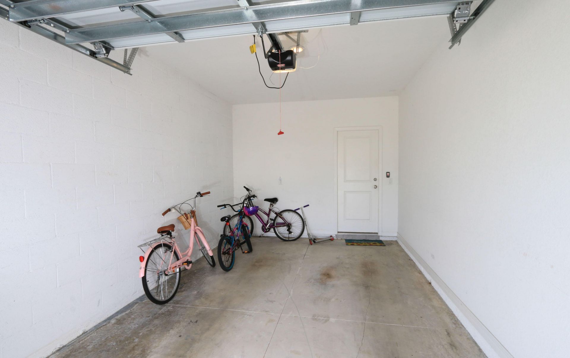 656 NE Waters Edge Lane, Port Saint Lucie, FL 34983 Photo