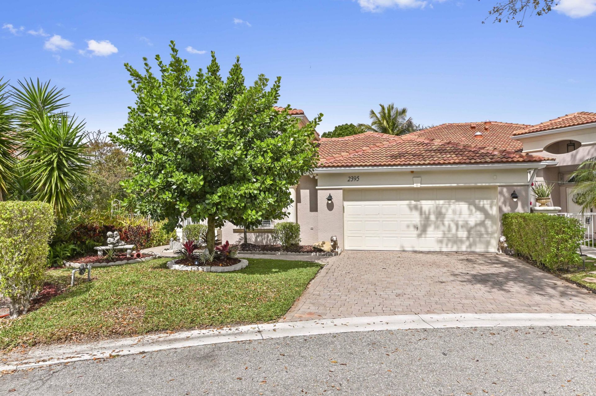 2395 Kemps Bay, West Palm Beach, FL 33411 Photo