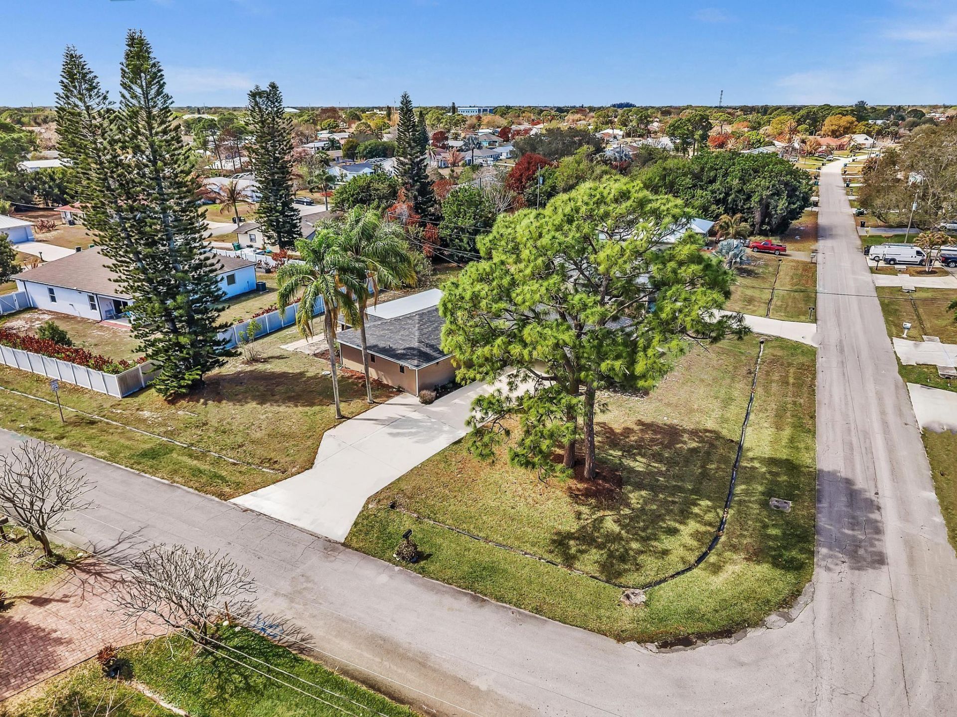 2002 SE Aneci St, Port Saint Lucie, FL 34984 Photo