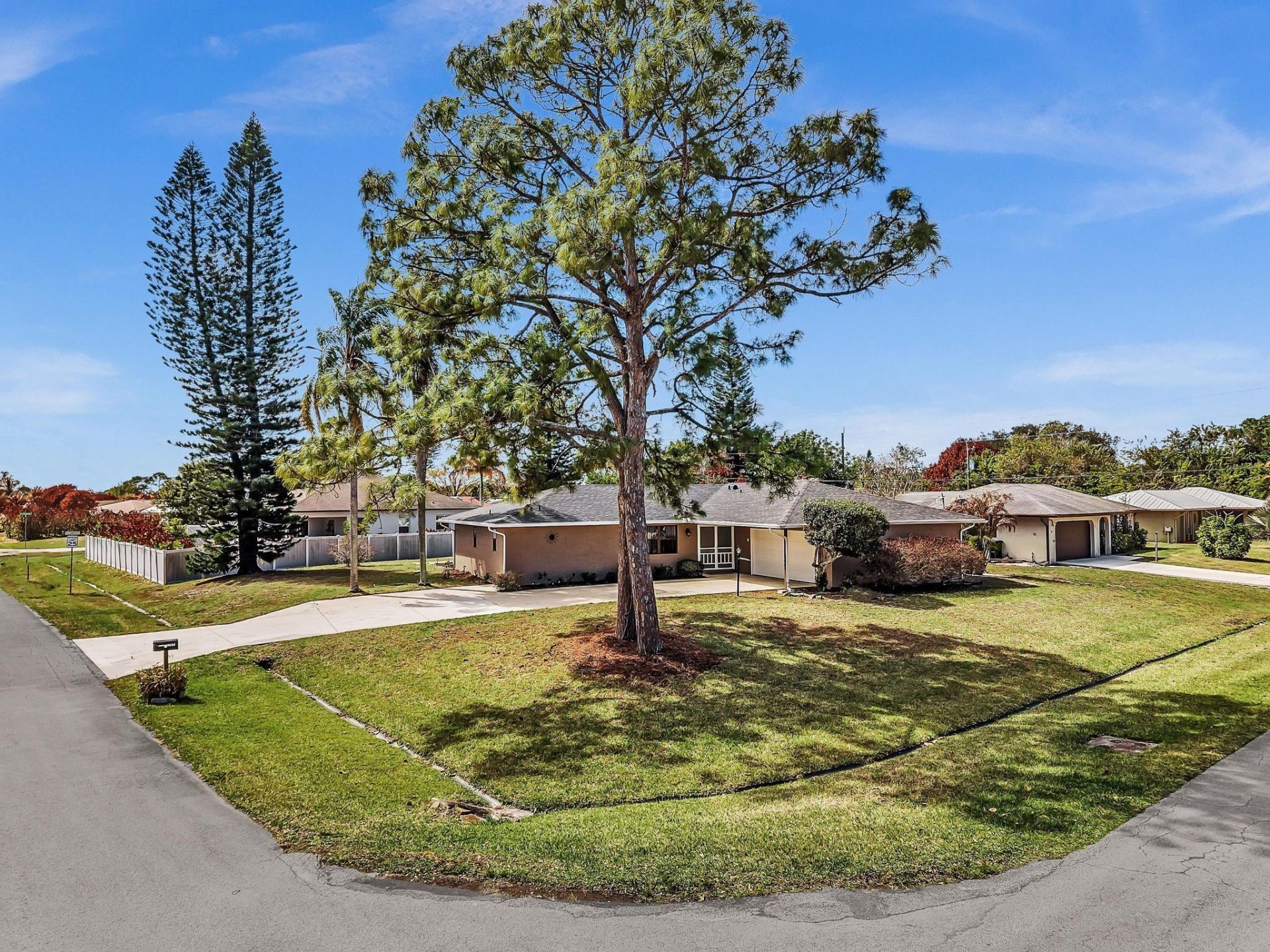 2002 SE Aneci St, Port Saint Lucie, FL 34984 Photo