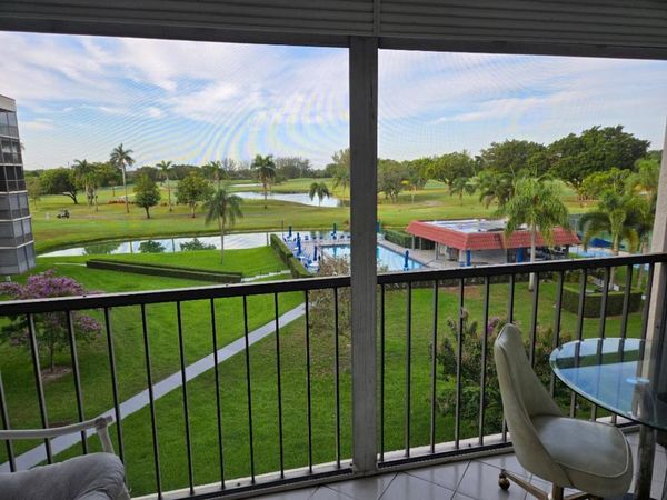 8900 Washington Boulevard, Unit 409, Pembroke Pines, FL 33025