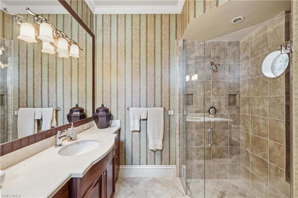 313 Neapolitan Way, Naples, FL 34103 Photo