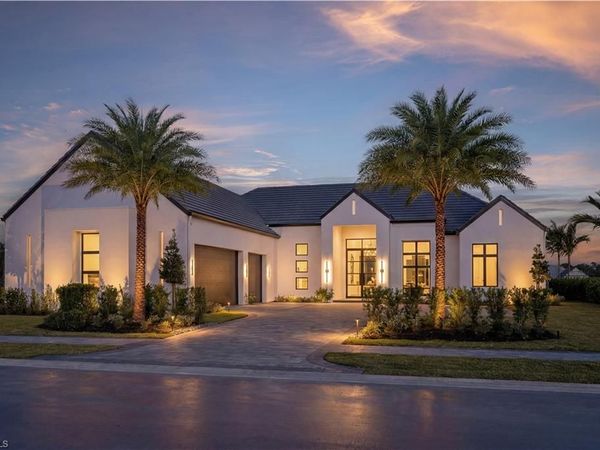 970 French Oak ST , NAPLES, FL 34120