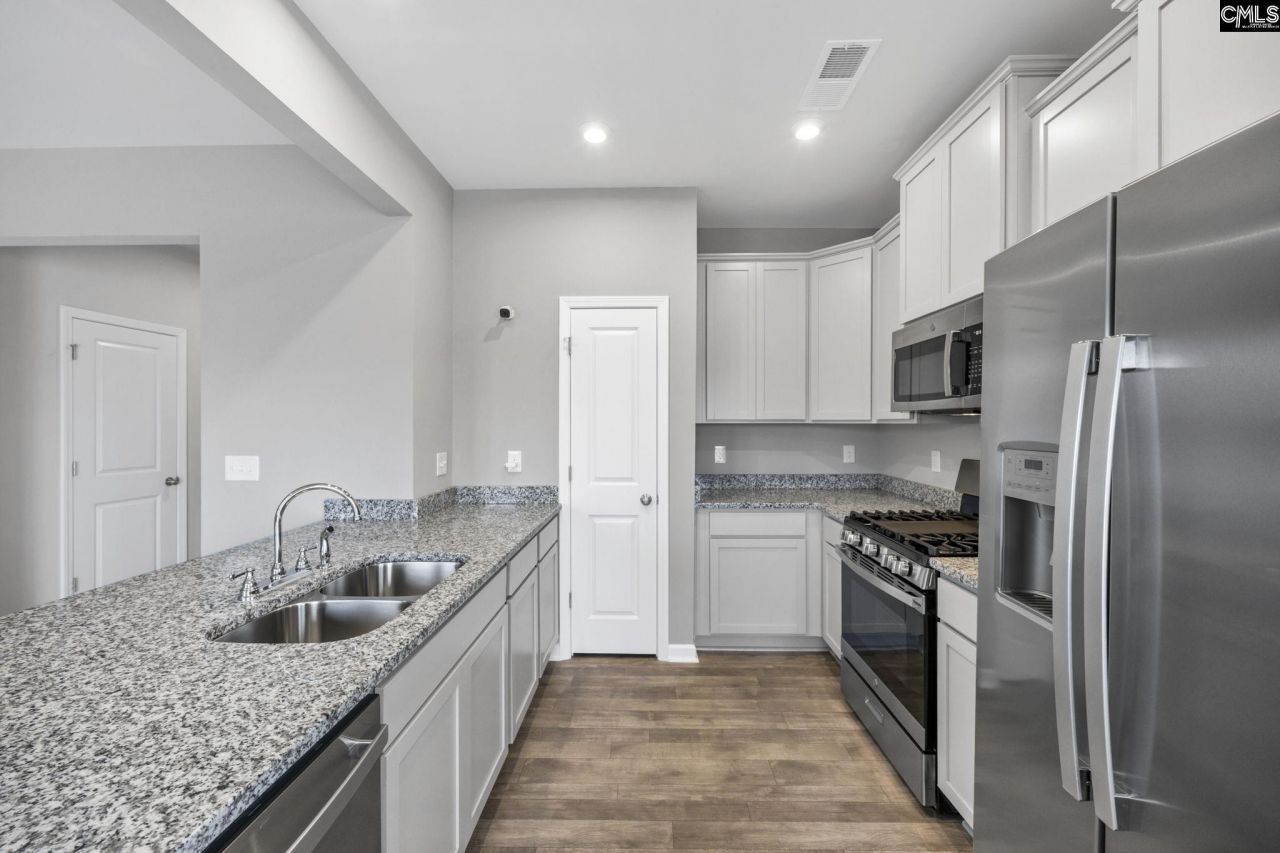 1003 Cornelia Street Photo 14