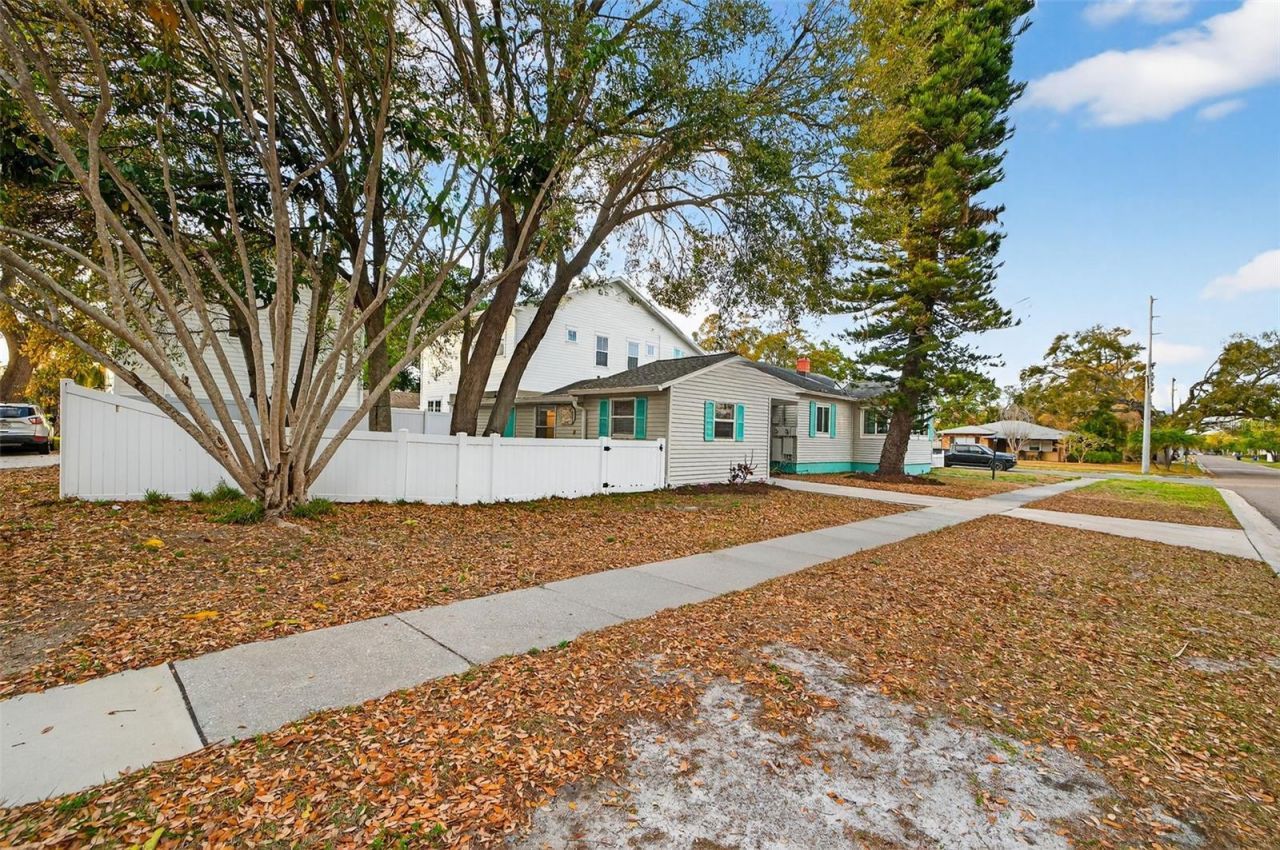 500 35th Avenue N, Saint Petersburg, FL 33704 Photo