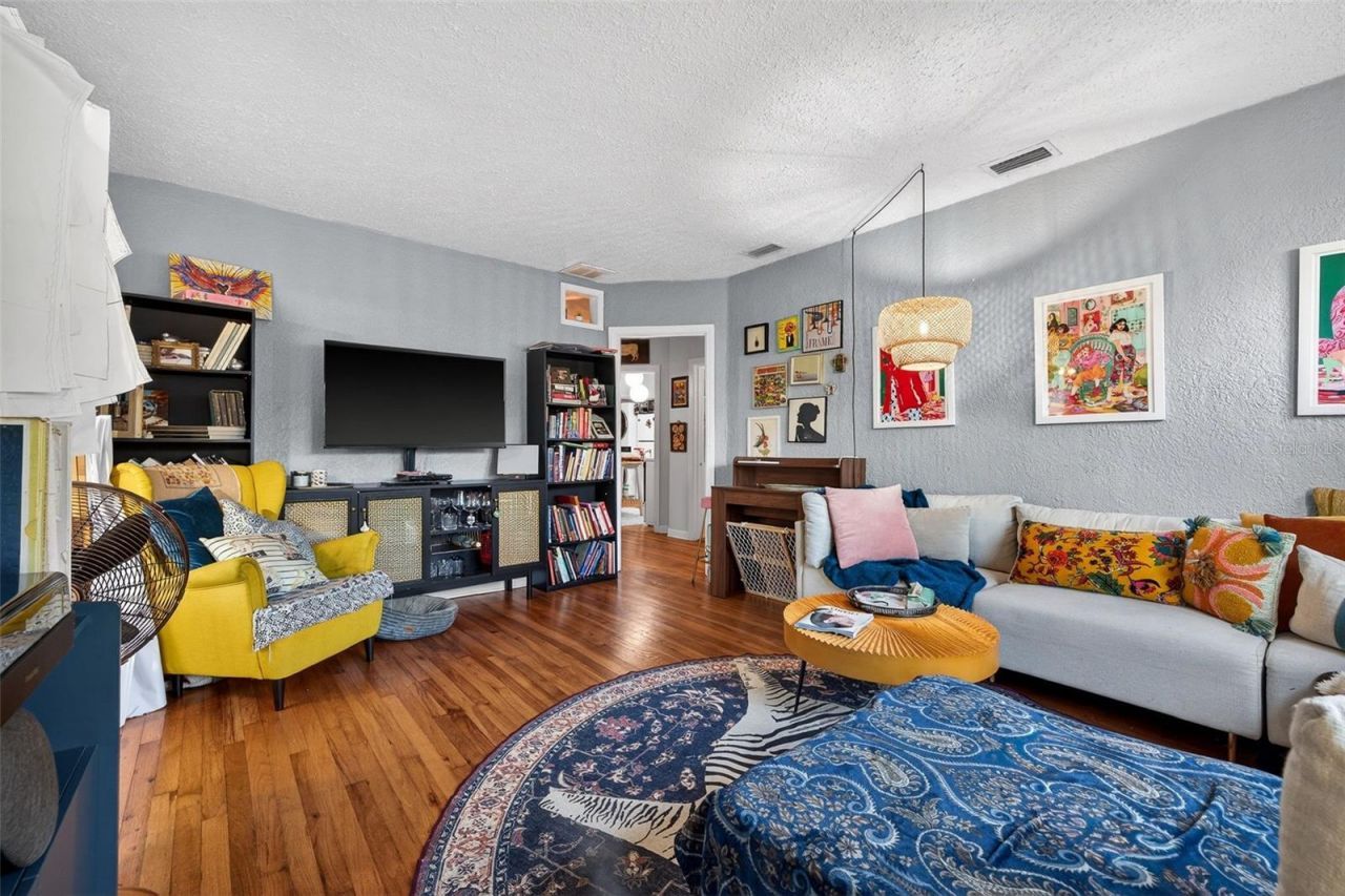 500 35th Avenue N, Saint Petersburg, FL 33704 Photo