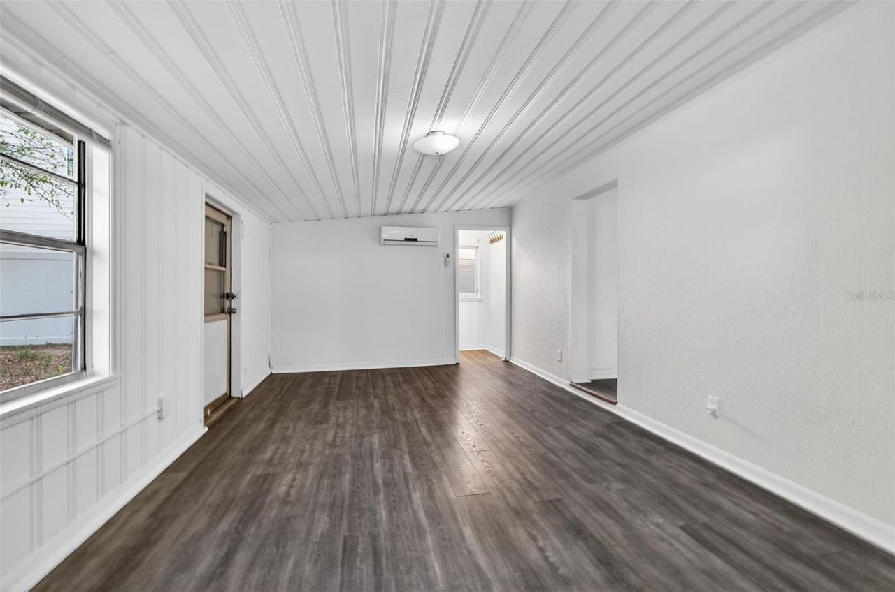 500 35th Avenue N, Saint Petersburg, FL 33704 Photo