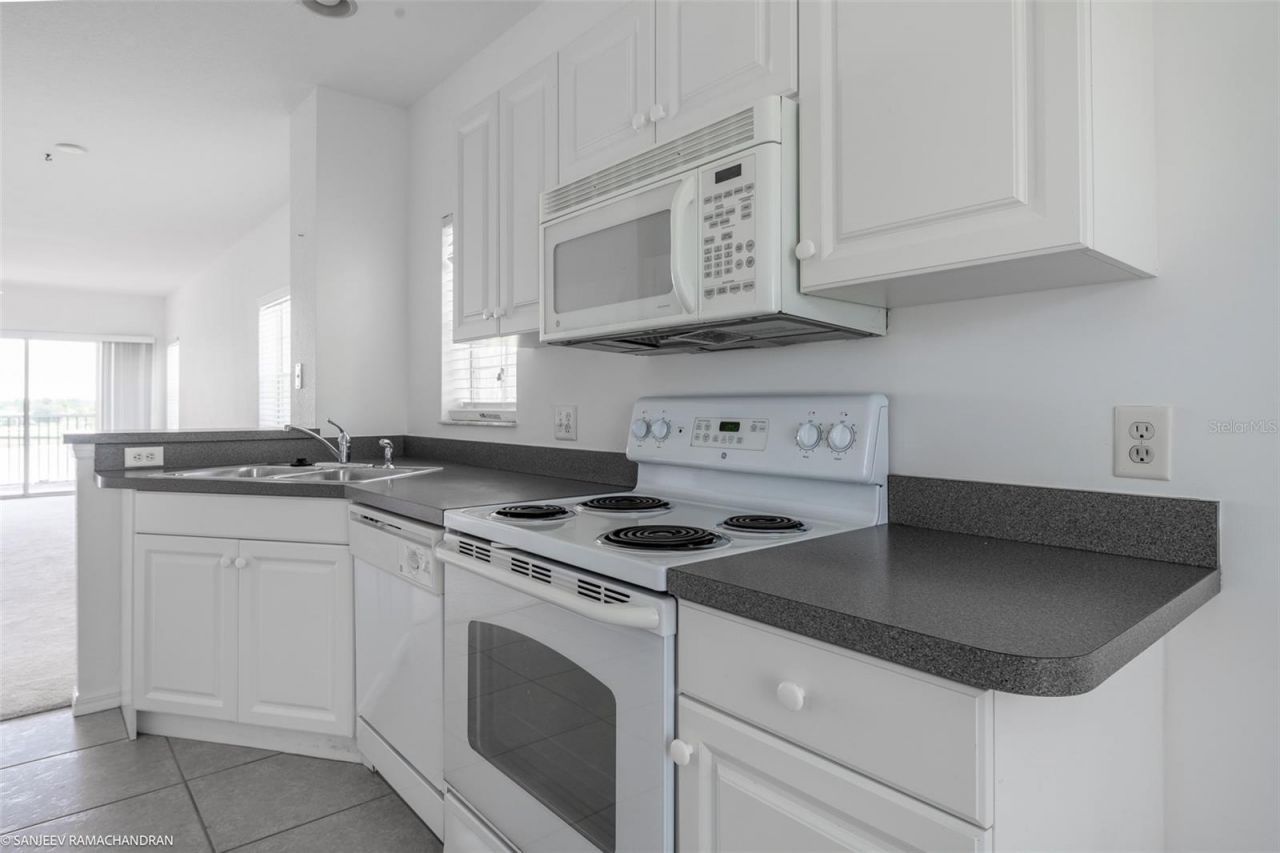 2180 Heron Lake Drive, Unit 308, Punta Gorda, FL 33983 Photo