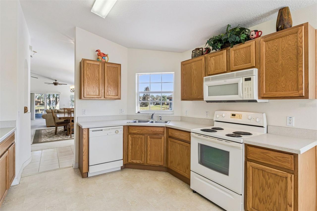 524 Murano Drive, Poinciana, FL 34759 Photo