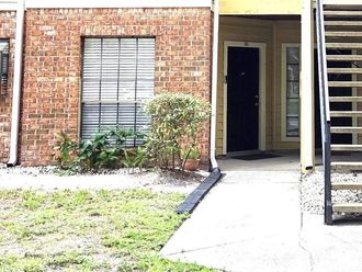 8630 MALLARD RESERVE DRIVE  Tampa, FL 33614