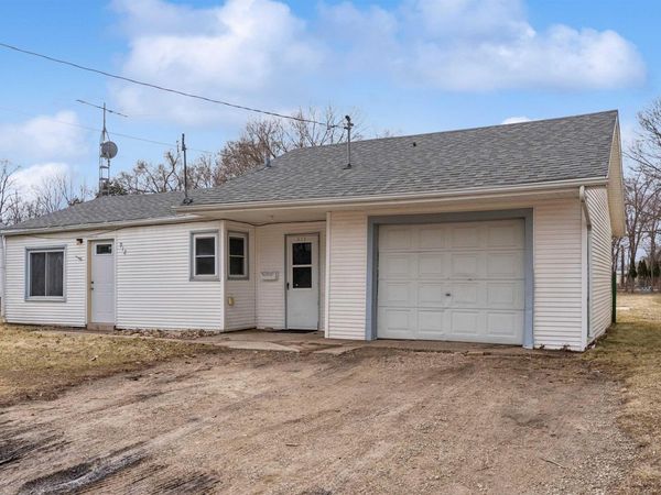 912 Jones Road, Evansdale, IA 50707