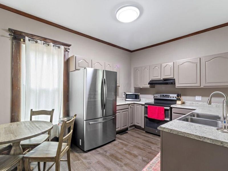 2027 N 4th Street, Columbus, OH 43201 Photo 12