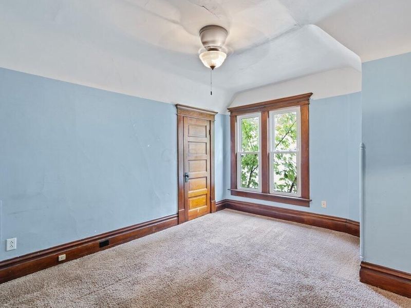 2027 N 4th Street, Columbus, OH 43201 Photo 20