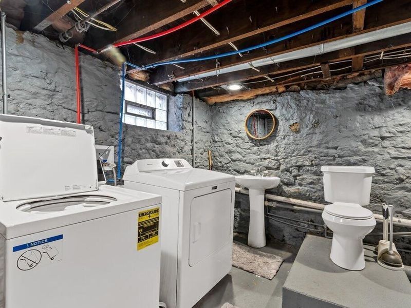 2027 N 4th Street, Columbus, OH 43201 Photo 23