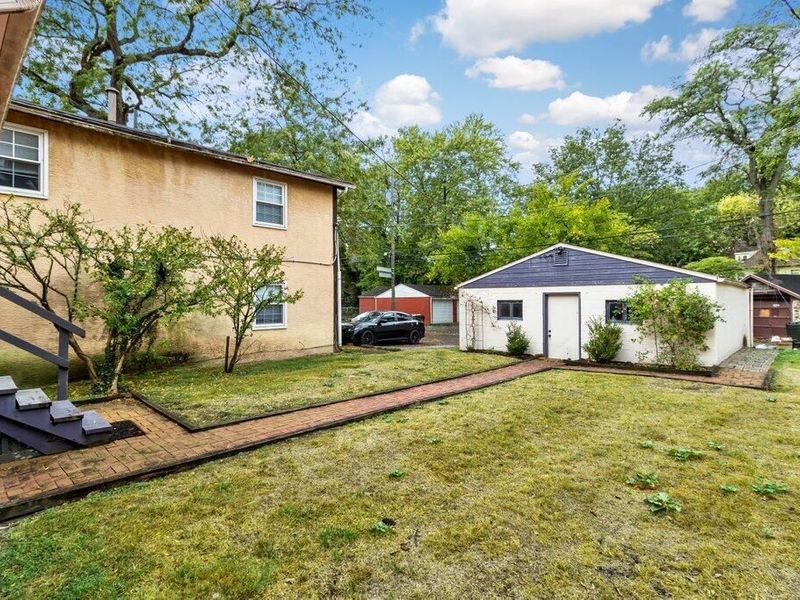 2027 N 4th Street, Columbus, OH 43201 Photo 26